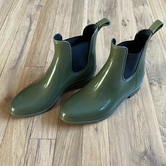 J. Crew | Shoes | J Crew Olive Green 